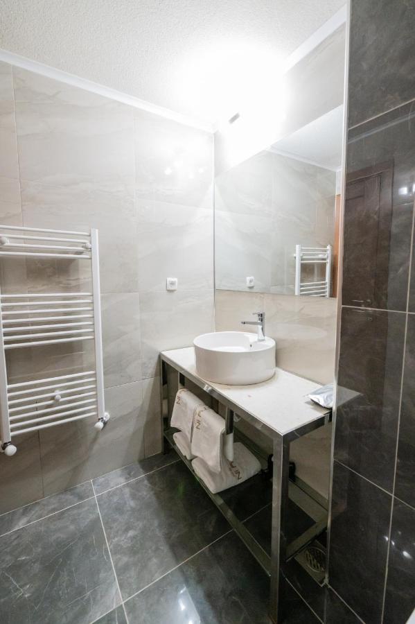 Hotel City In Kočani Esterno foto